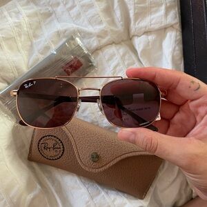 RAY-BAN sunglasses